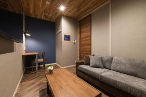 grand base saiwaimachi