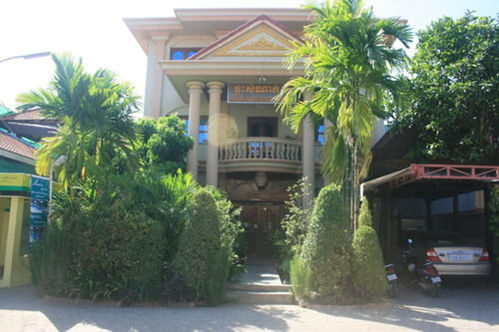 moms guesthouse