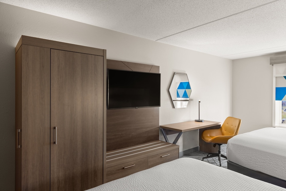 holiday inn express danbury i 84 by ihg