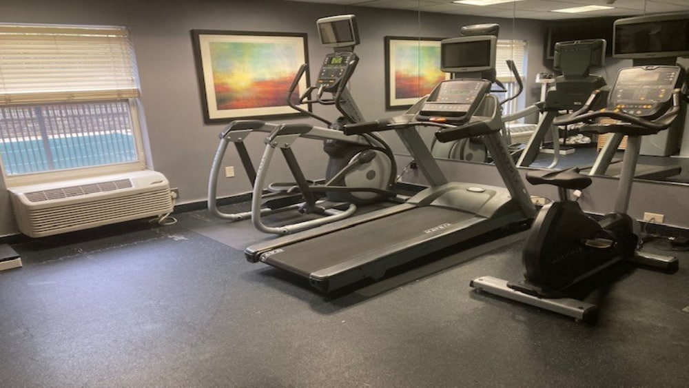 holiday inn express danbury i 84 by ihg