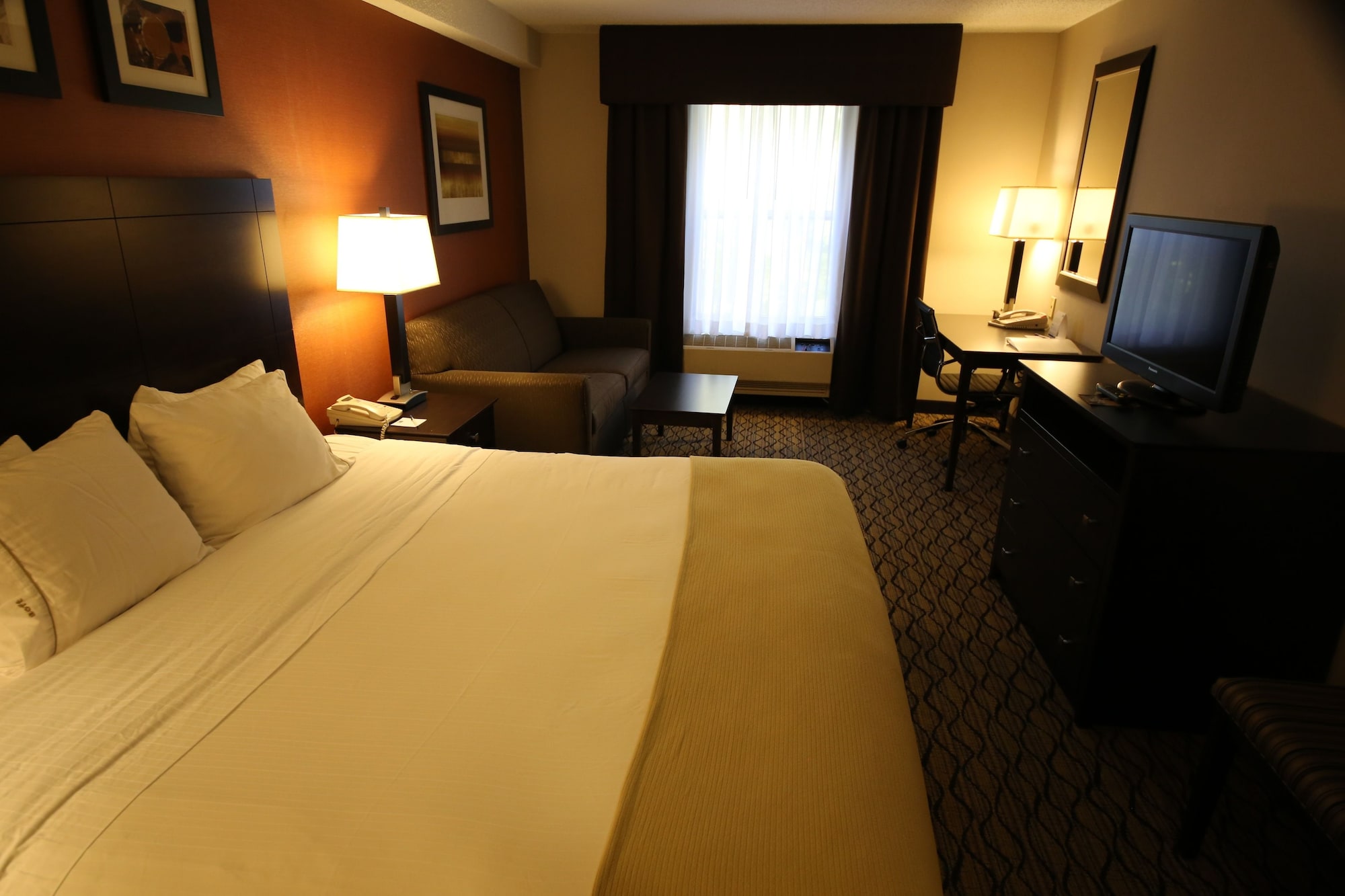holiday inn express danbury i 84 by ihg