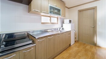 namhae cape town pension