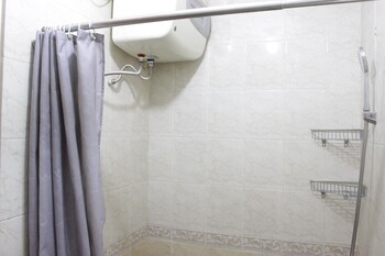 homey 2br majesty apartment near maranatha university
