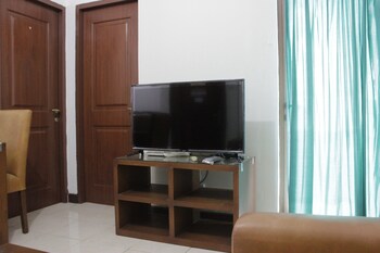homey 2br majesty apartment near maranatha university