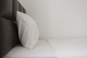 homey 2br majesty apartment near maranatha university