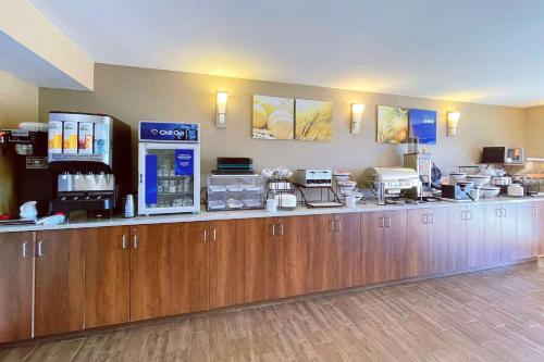 comfort inn dartmouth