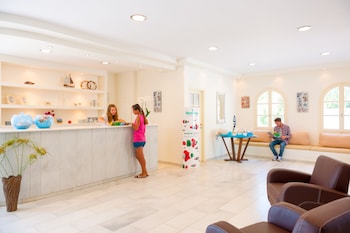 mikri vigla hotel beach resort