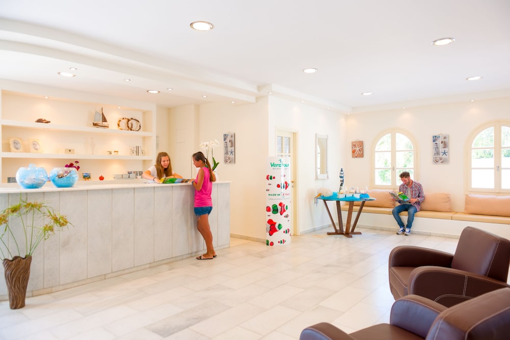 mikri vigla hotel beach resort