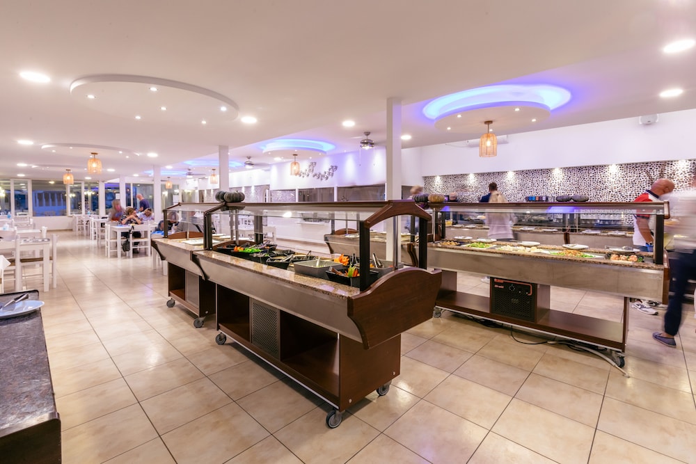 mikri vigla hotel beach resort