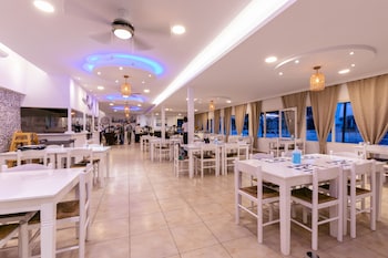 mikri vigla hotel beach resort