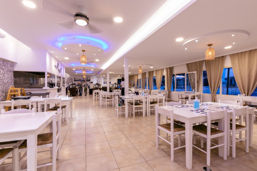 mikri vigla hotel beach resort