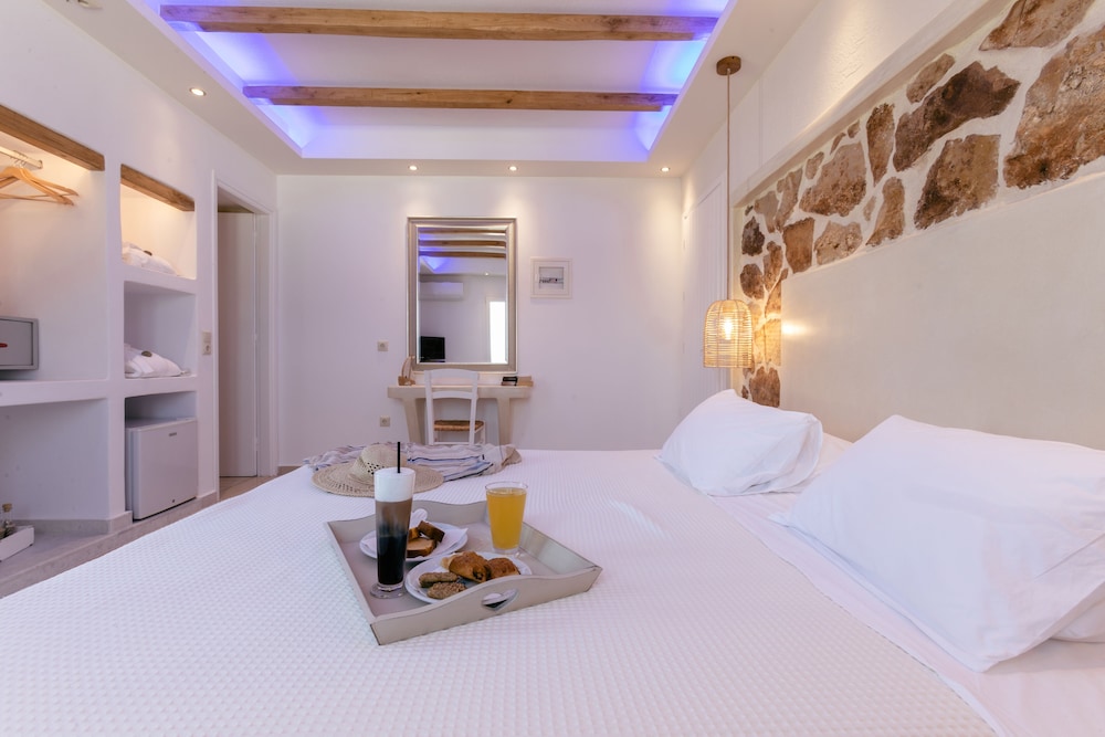 mikri vigla hotel beach resort