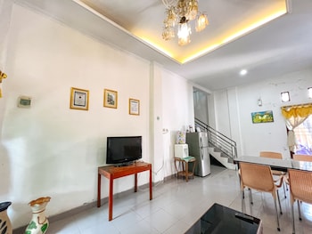 homestay jakal dekat ugm dan wisata by simply homy