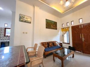 homestay jakal dekat ugm dan wisata by simply homy