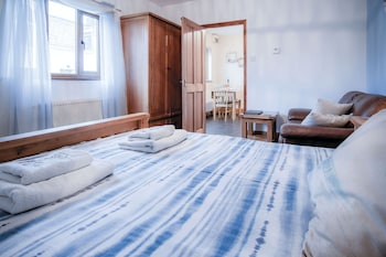 primrose 1 bedroom cottage llanteg