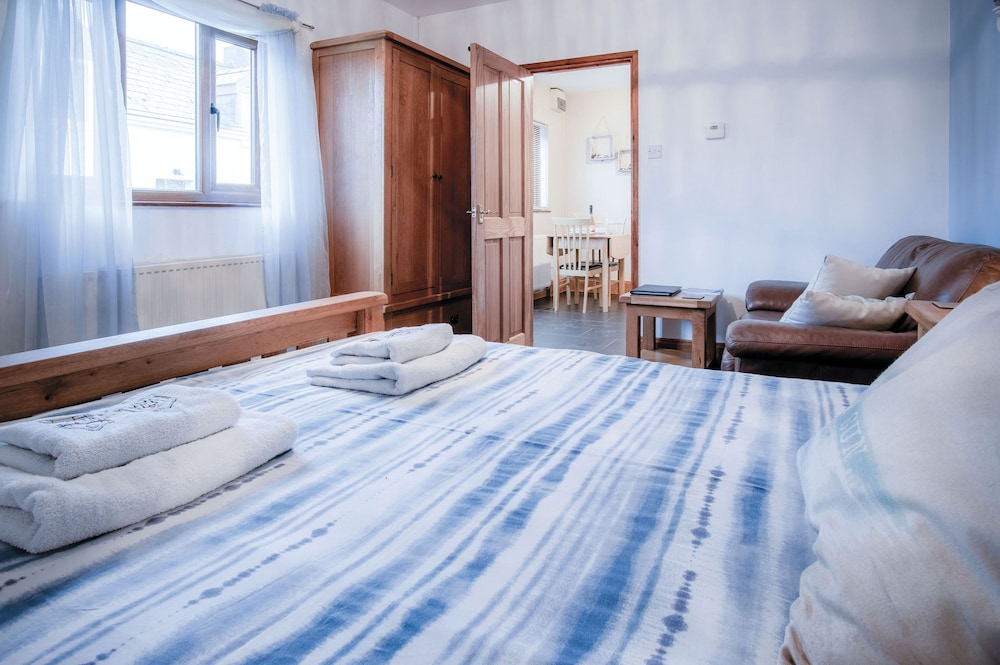 primrose 1 bedroom cottage llanteg