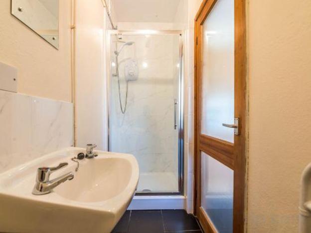 primrose 1 bedroom cottage llanteg
