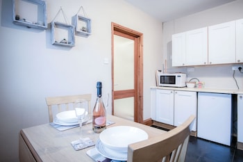 primrose 1 bedroom cottage llanteg