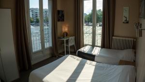 Hotel De L'univers,Caen>>Bayeux,2 star
