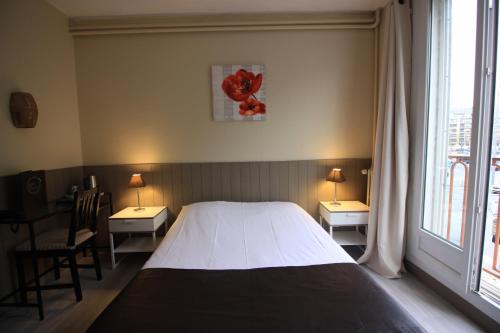 Hotel De L'univers,Caen>>Bayeux,2 star