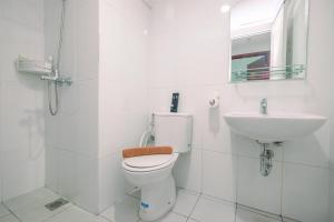 cozy stay 2br tamansari mahogany apartment