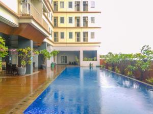 cozy stay 2br tamansari mahogany apartment
