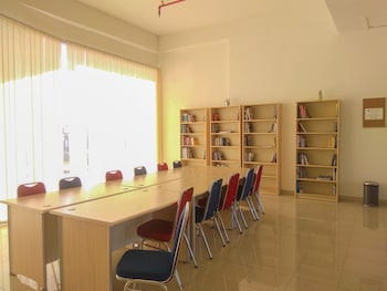 chic and cozy studio park view condominium apartment