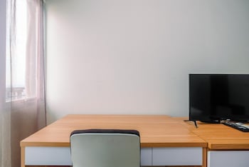 chic and cozy studio park view condominium apartment