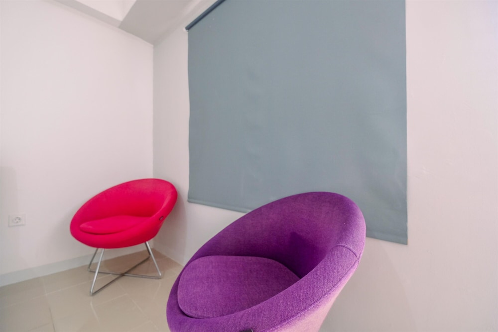 chic and cozy studio park view condominium apartment