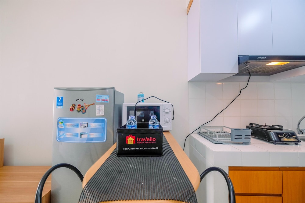 chic and cozy studio park view condominium apartment