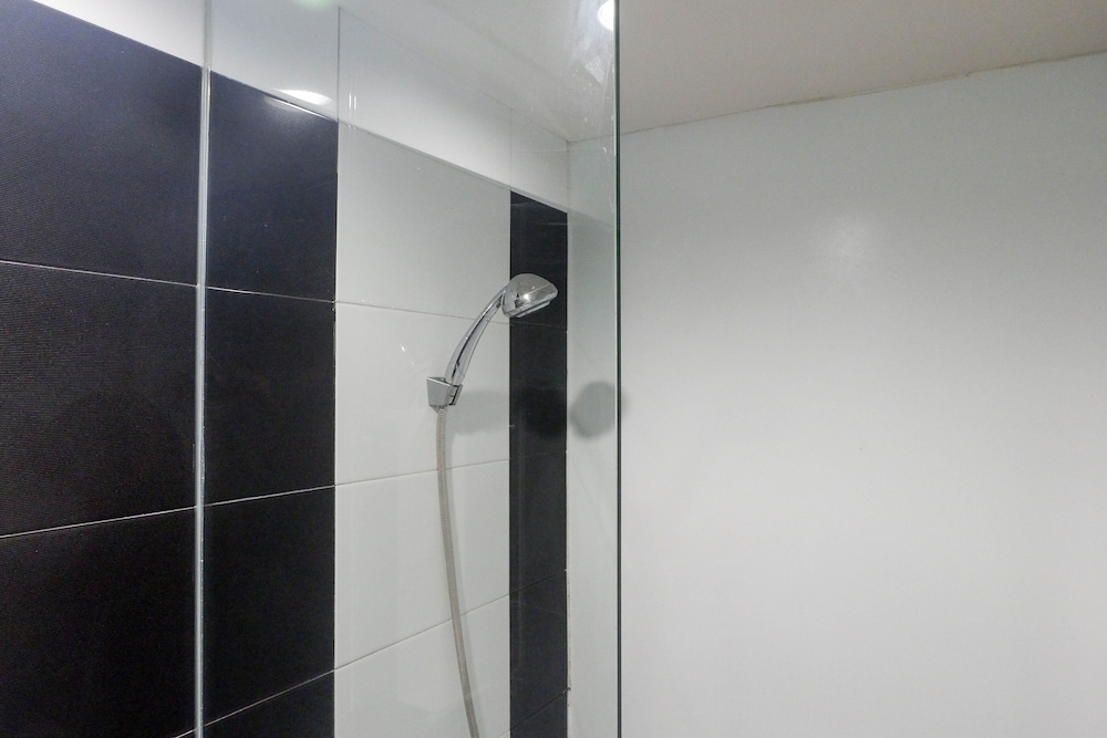 classic modern studio room apartment at the square surabaya