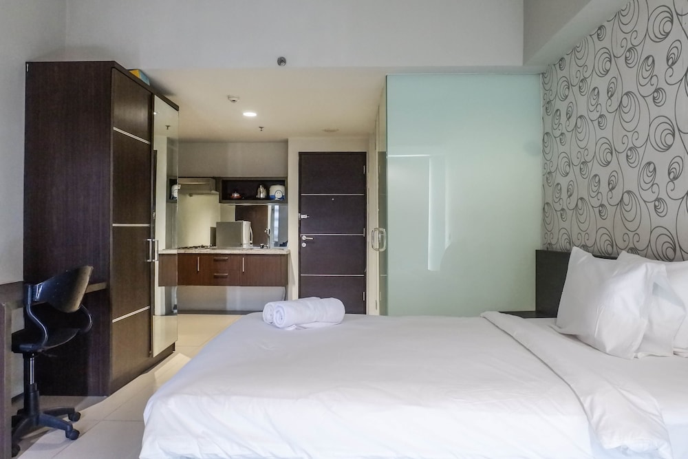 classic modern studio room apartment at the square surabaya