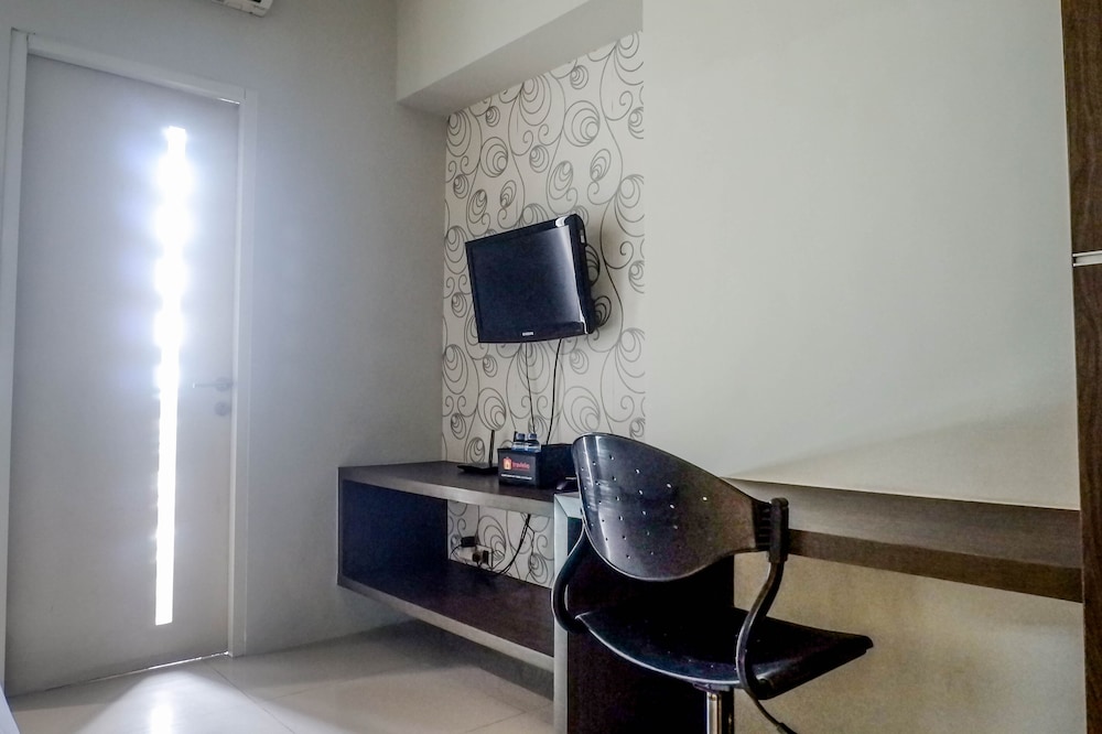 classic modern studio room apartment at the square surabaya