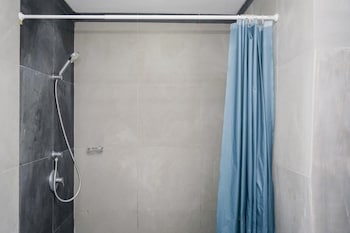 comfort 2br paddington heights apartment