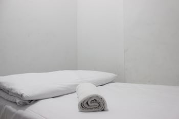 comfy 2br apartment at mekarwangi square cibaduyut