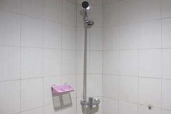 comfy 2br apartment at mekarwangi square cibaduyut