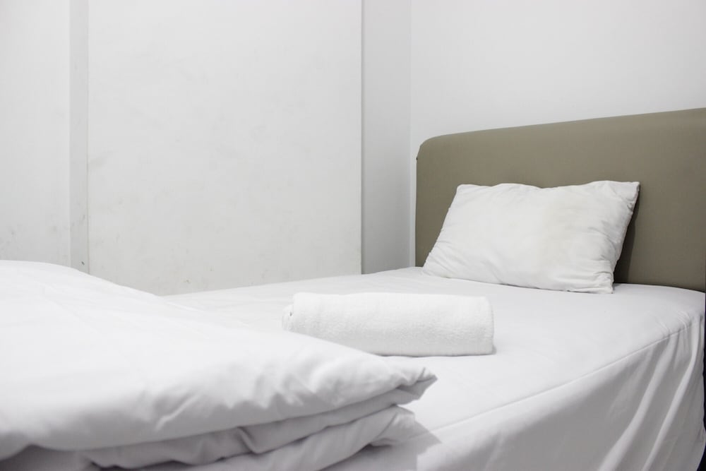 comfy 2br apartment at mekarwangi square cibaduyut