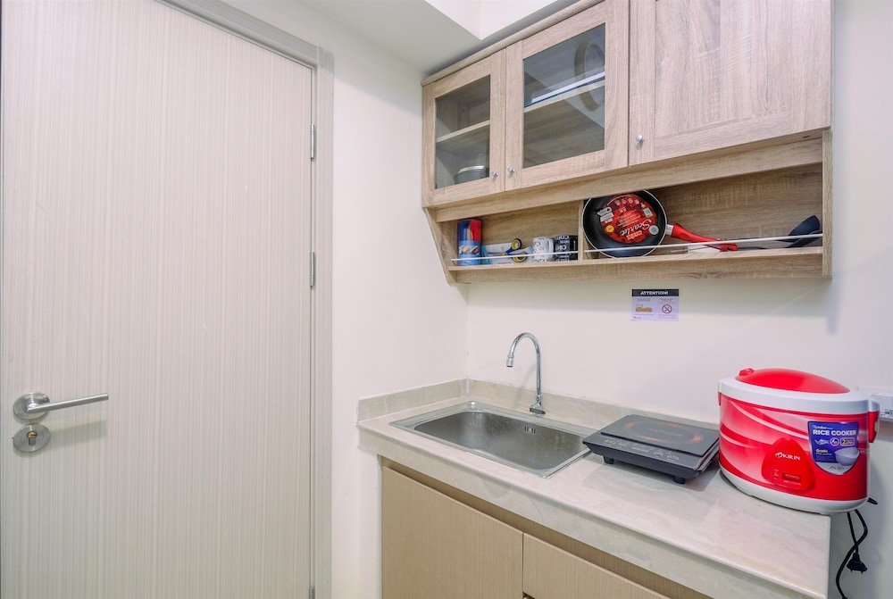 comfort and strategic studio meikarta apartment