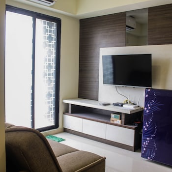 homey and enjoy 2br at meikarta apartment
