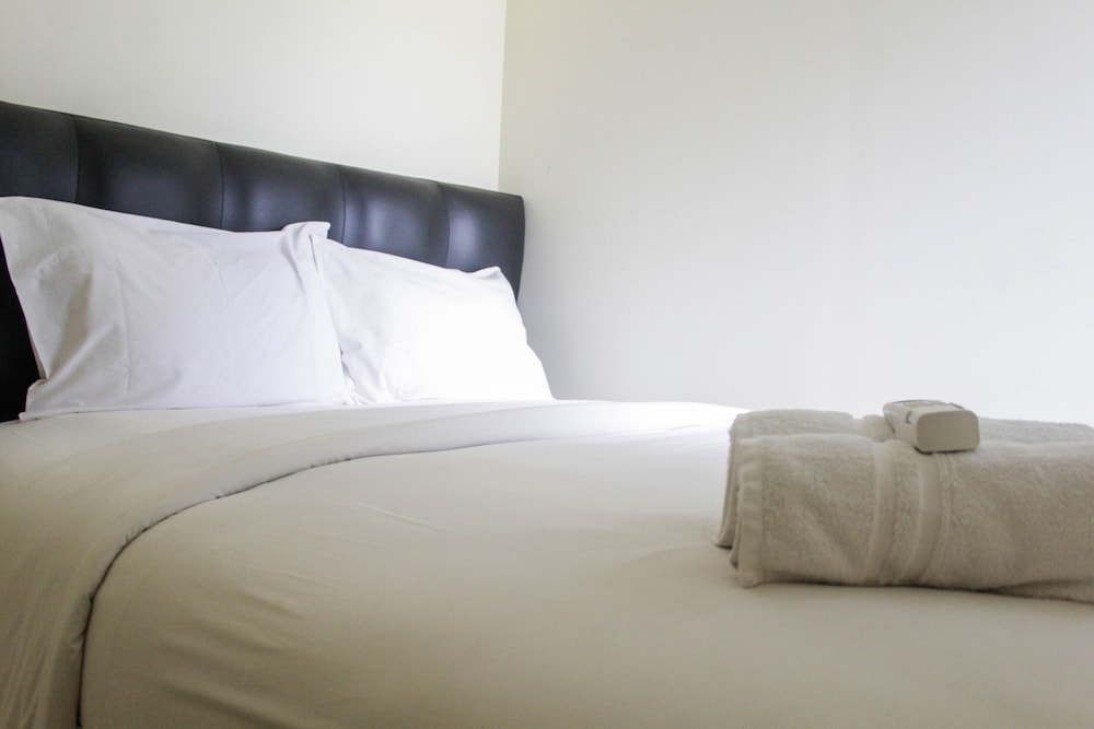 homey and enjoy 2br at meikarta apartment