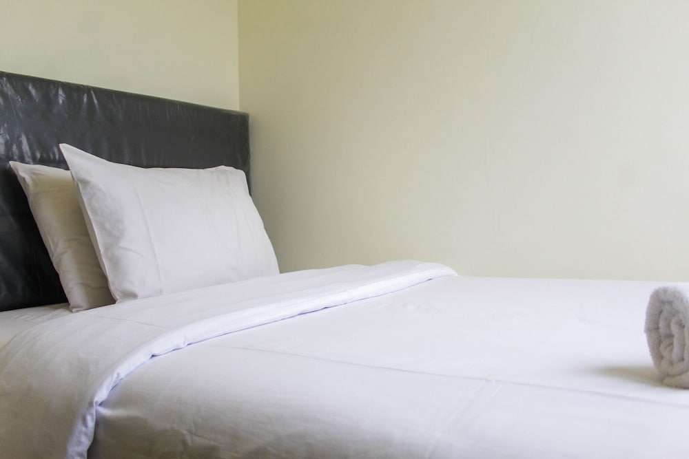 homey and enjoy 2br at meikarta apartment
