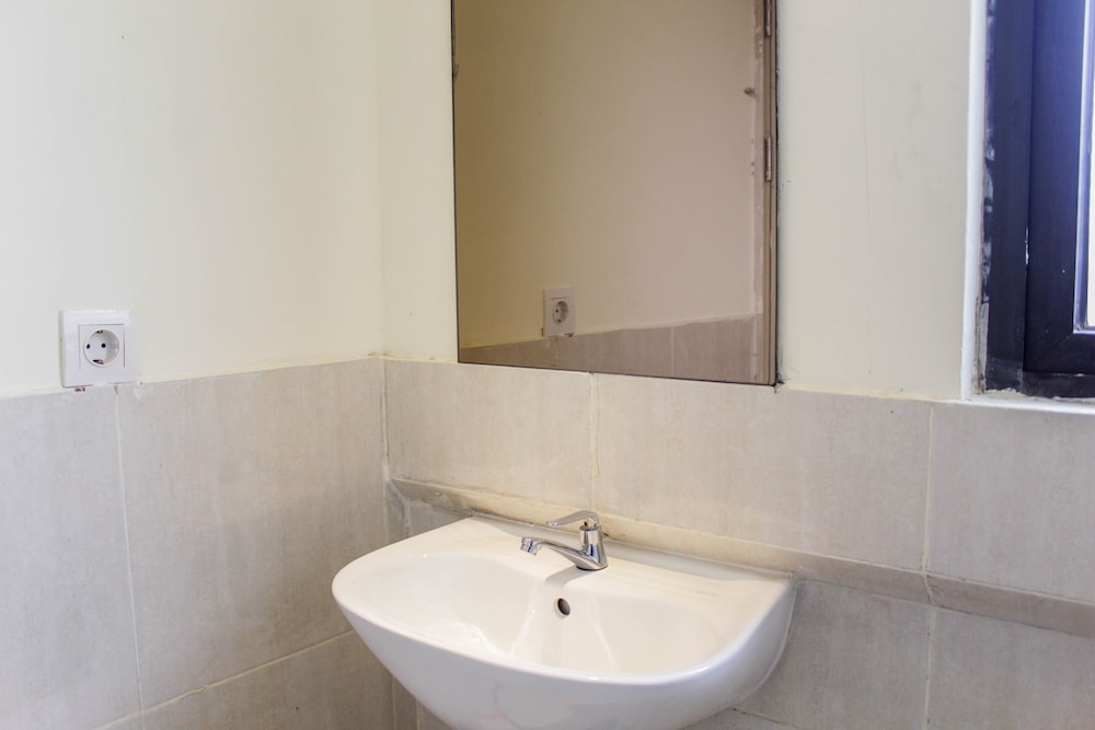 homey and enjoy 2br at meikarta apartment