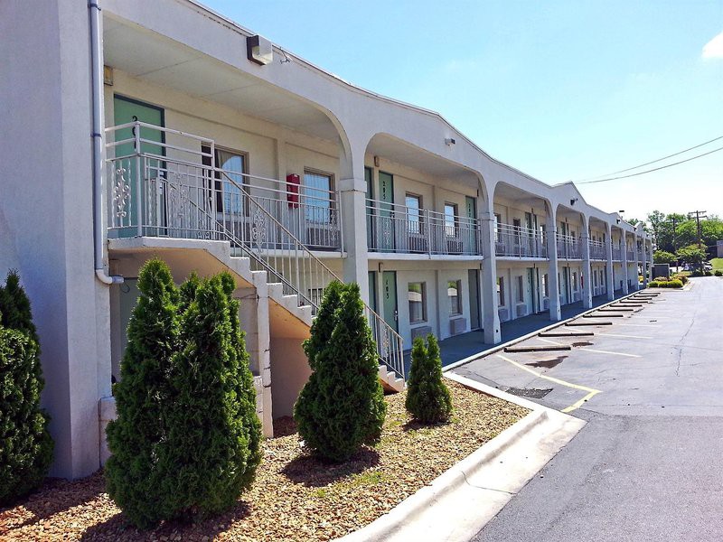 clarion pointe