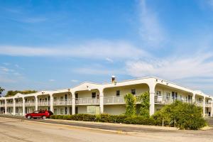 clarion pointe