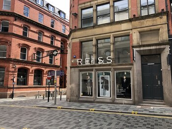 mathew street city centre apartment