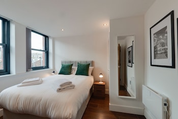 mathew street city centre apartment