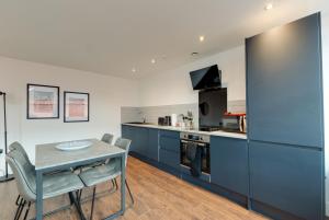mathew street city centre apartment