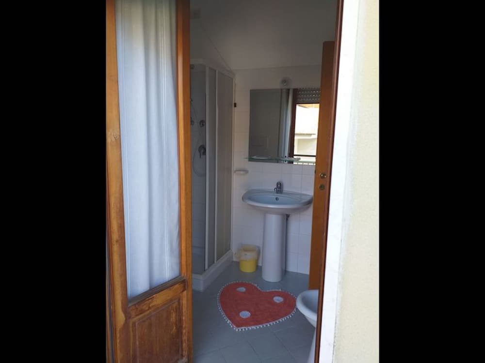 quadruple room 5 minutes from the sea