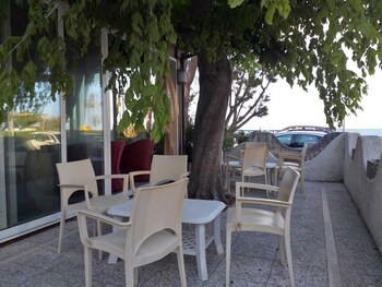 quadruple room 5 minutes from the sea