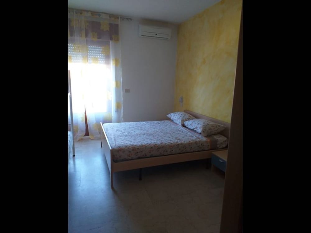 quadruple room 5 minutes from the sea
